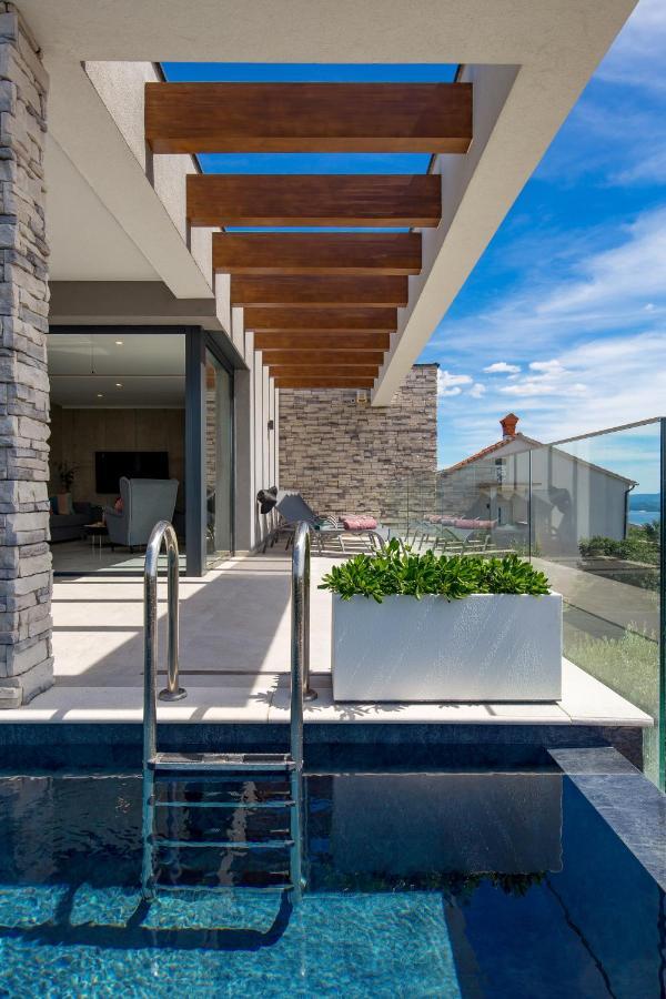 House7E Villa Smrika Exterior photo