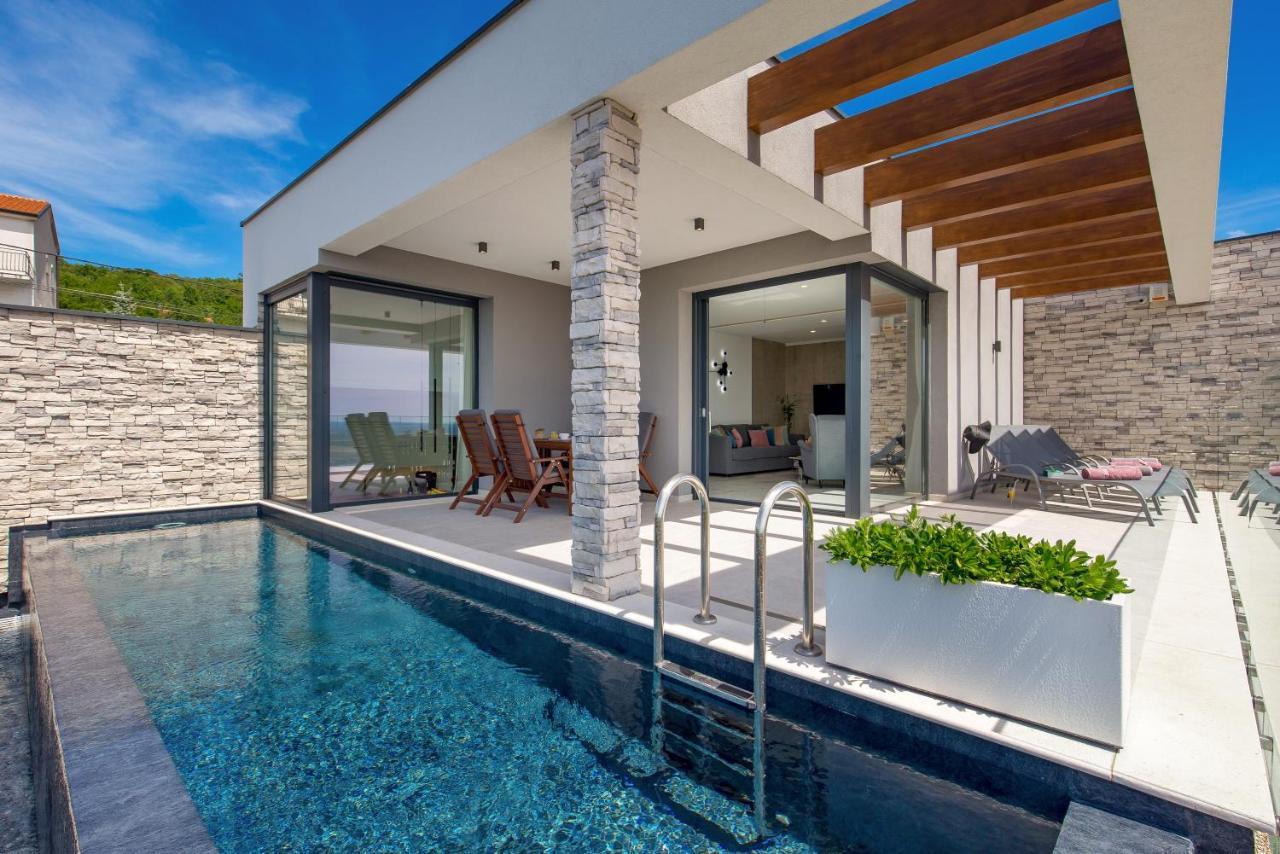 House7E Villa Smrika Exterior photo