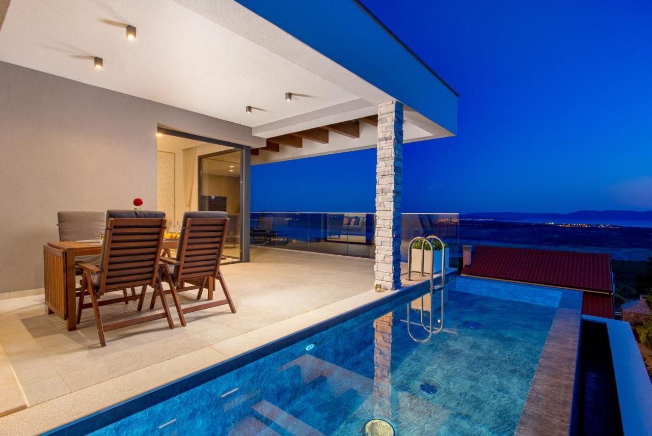 House7E Villa Smrika Exterior photo